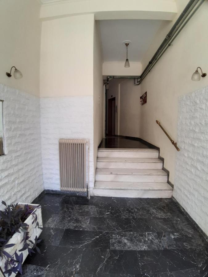 Diana'S Apartment Атина Екстериор снимка